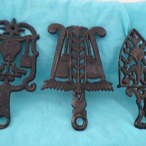 Lot of 3 Cast Iron Trivets Dumb Dutch + VMC + Wilton